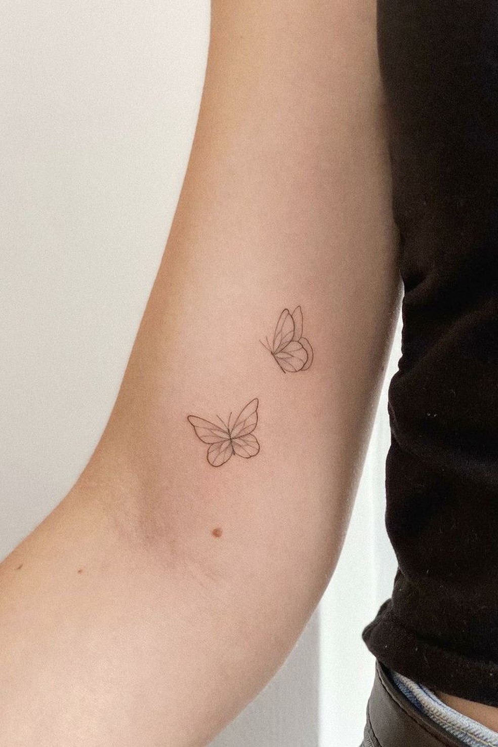 ideias tatuagem borboleta feminina delicada