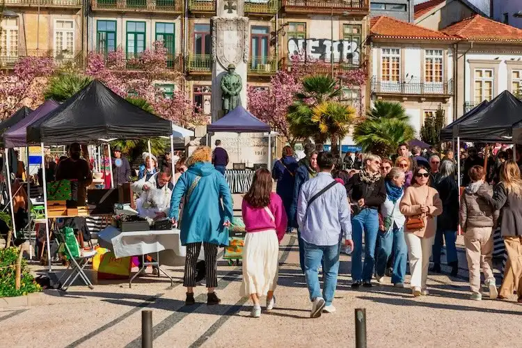 Intercâmbio de Curta Duração para Adultos: Aproveite suas Férias no Exterior