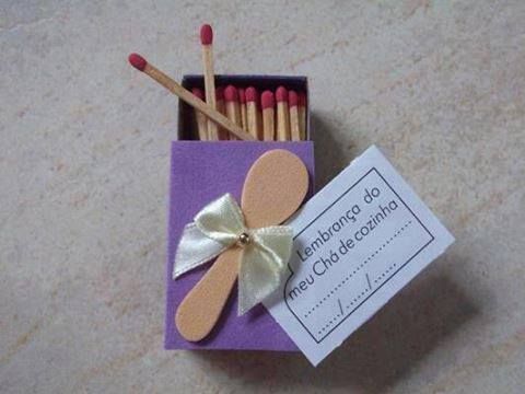 Personalizando Lembrancinhas de Chá de Cozinha: Dicas de Tags e Acabamentos