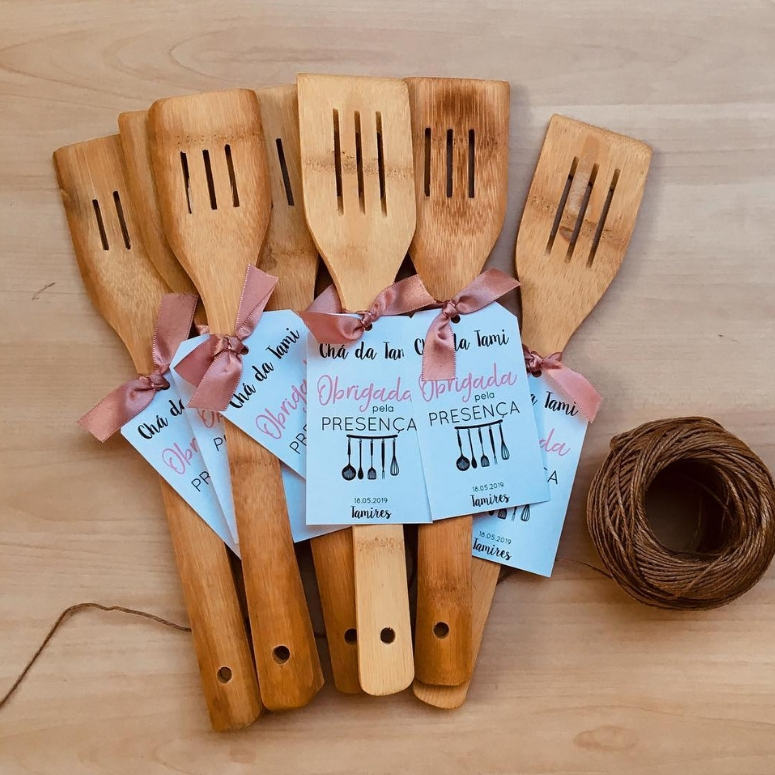 Lembrancinhas de Chá de Cozinha: Comprar Prontas ou Fazer em Casa?