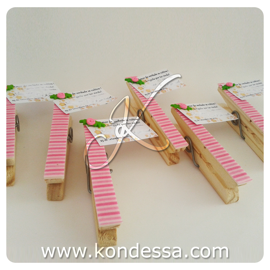 10 Ideias de Lembrancinhas com Mini Pregadores para Chá de Revelação