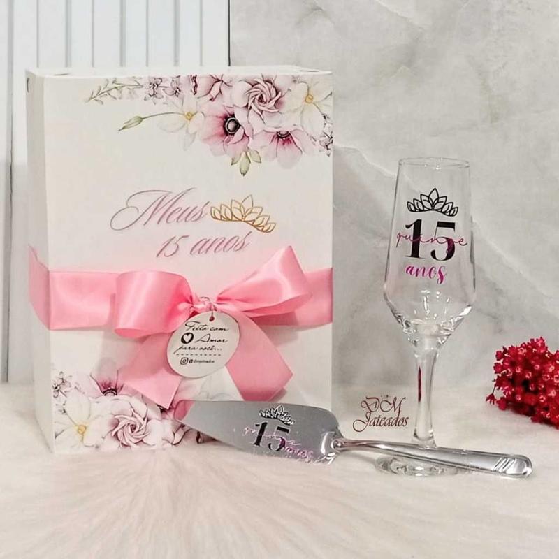 As tendências de cores para festas de 15 anos em 2025 e suas lembrancinhas