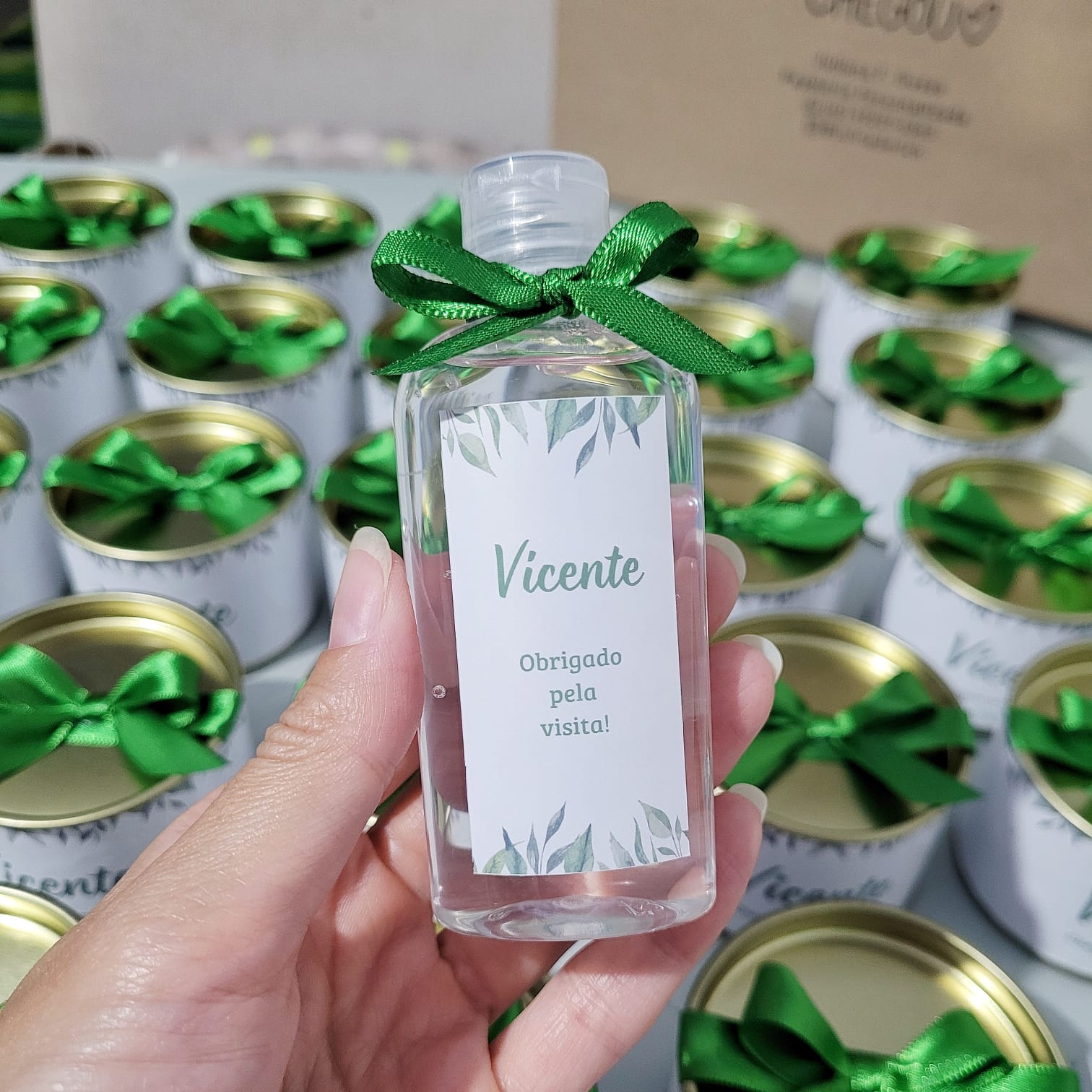 DIY Lembrancinha de Maternidade: Álcool em Gel Personalizado Passo a Passo