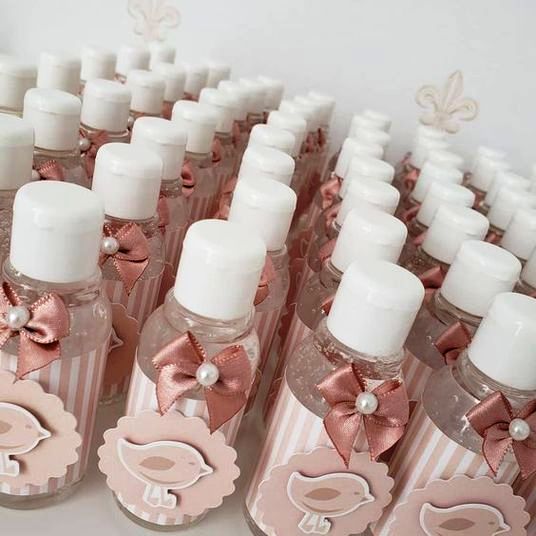 lembrancinha de maternidade álcool gel