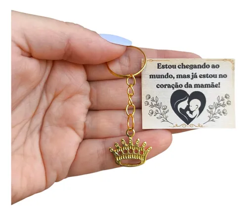 Tendências de Lembrancinhas de Maternidade: Coroa Dourada e Combinações de Cores