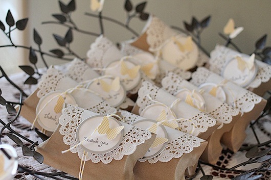 Decoração de Natal Econômica: Personagens Feitos com Rolos de Papel