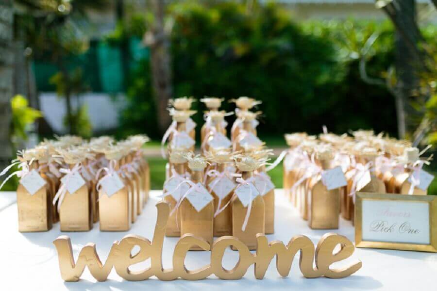 DIY: Caixinhas Personalizadas com Iniciais dos Noivos no Canva