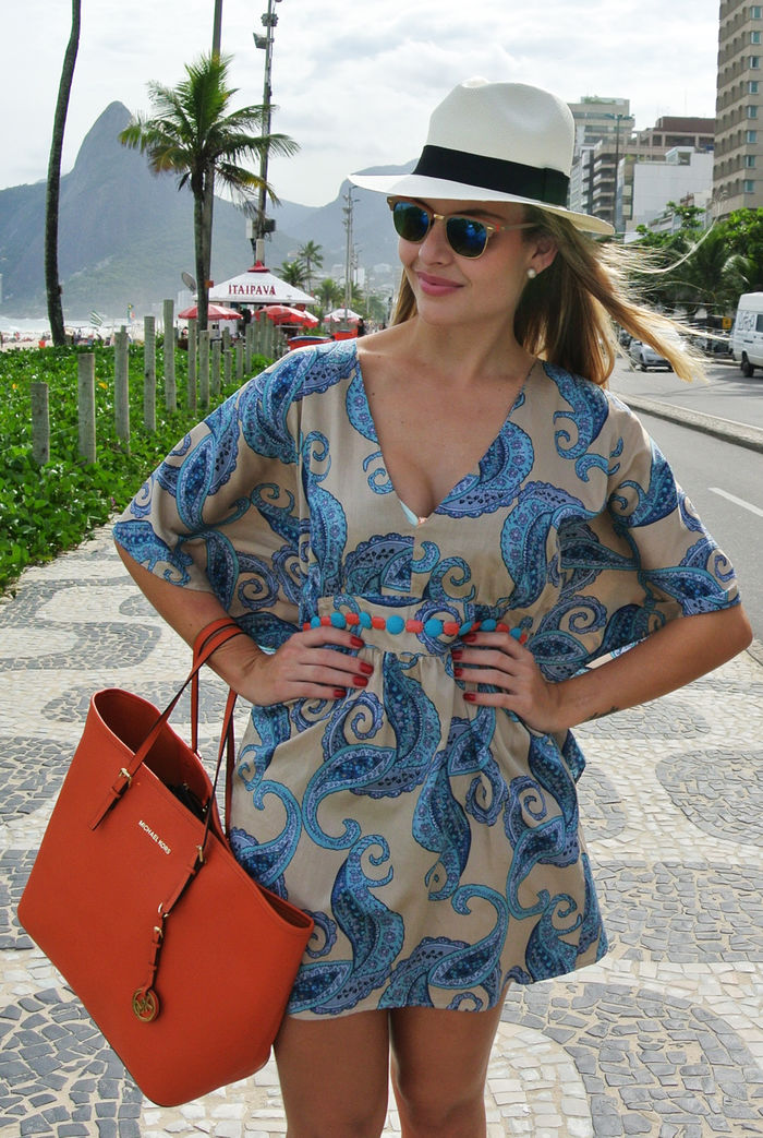 Como Combinar Peças de Crochê no Seu Look de Praia 2025