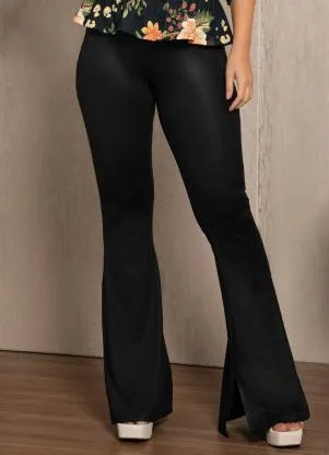 Calça Cirrê vs. Calça de Couro Fake: Qual a Melhor Opção para Seu Estilo?