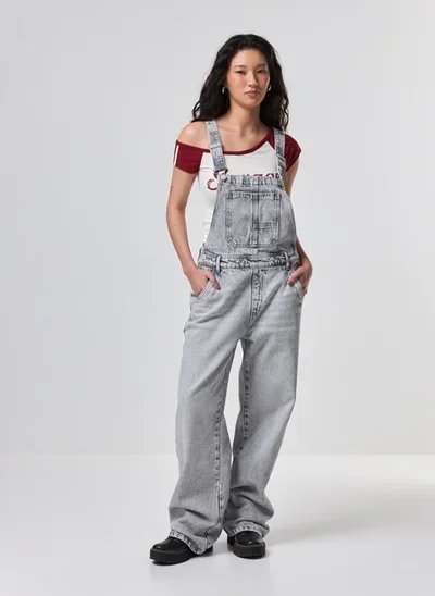 5 maneiras de usar macacão jeans no verão sem passar calor