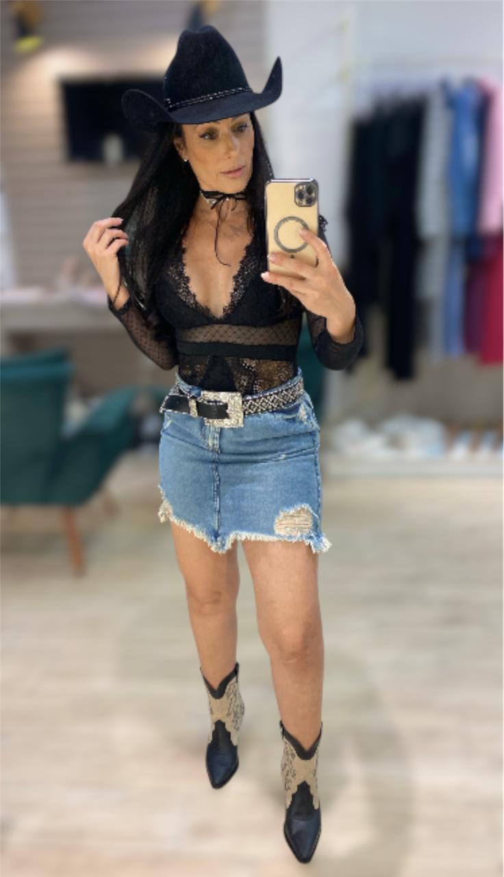 looks com saia jeans destroyed