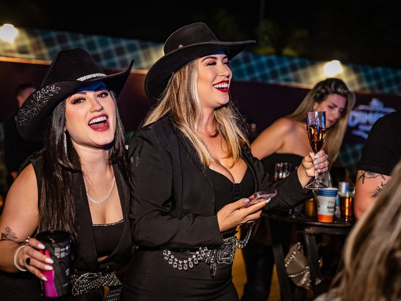 erros ao montar look show sertanejo