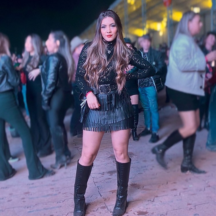 looks para show sertanejo a noite