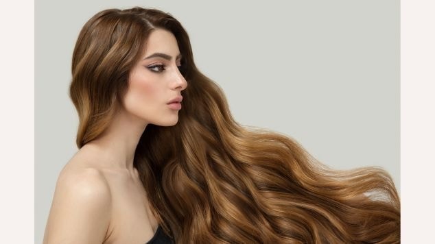 Mel para Cabelos Cacheados: Como Conquistar Cachos Definidos e Hidratados