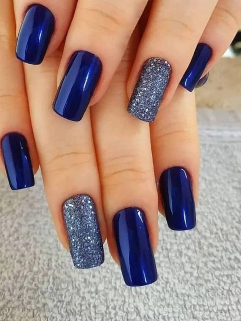 como evitar unhas azuis decoradas borradas