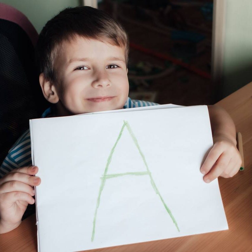 erros comuns ao escolher nome de menino com a