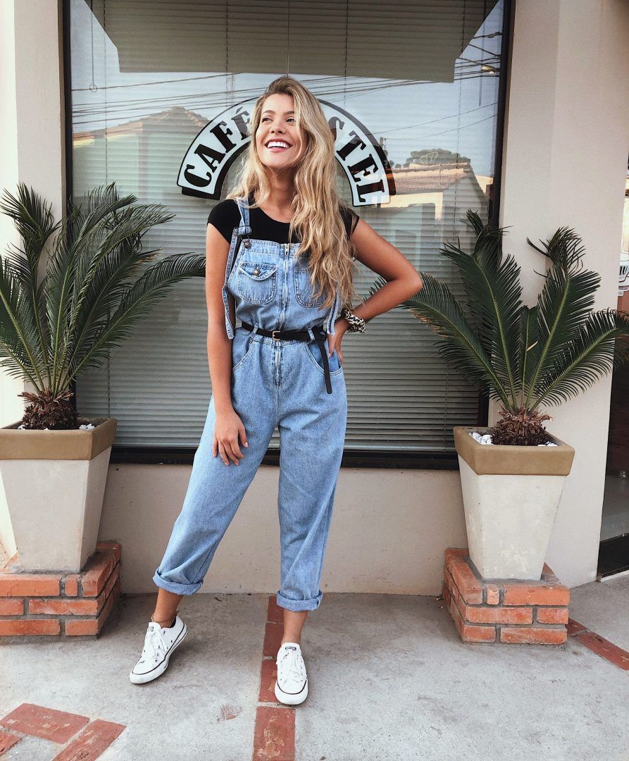 como usar mom jeans anos 90