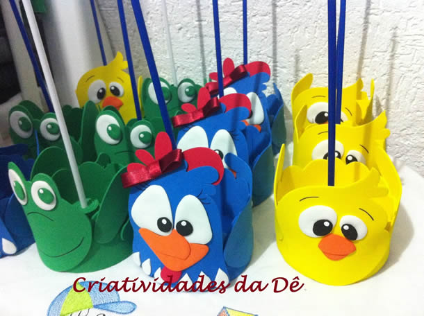 Guia Completo: Como Escolher o Melhor Material para Seu Centro de Mesa Galinha Pintadinha