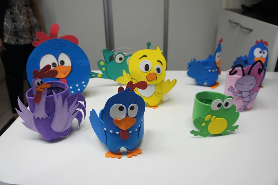 moldes em eva da galinha pintadinha