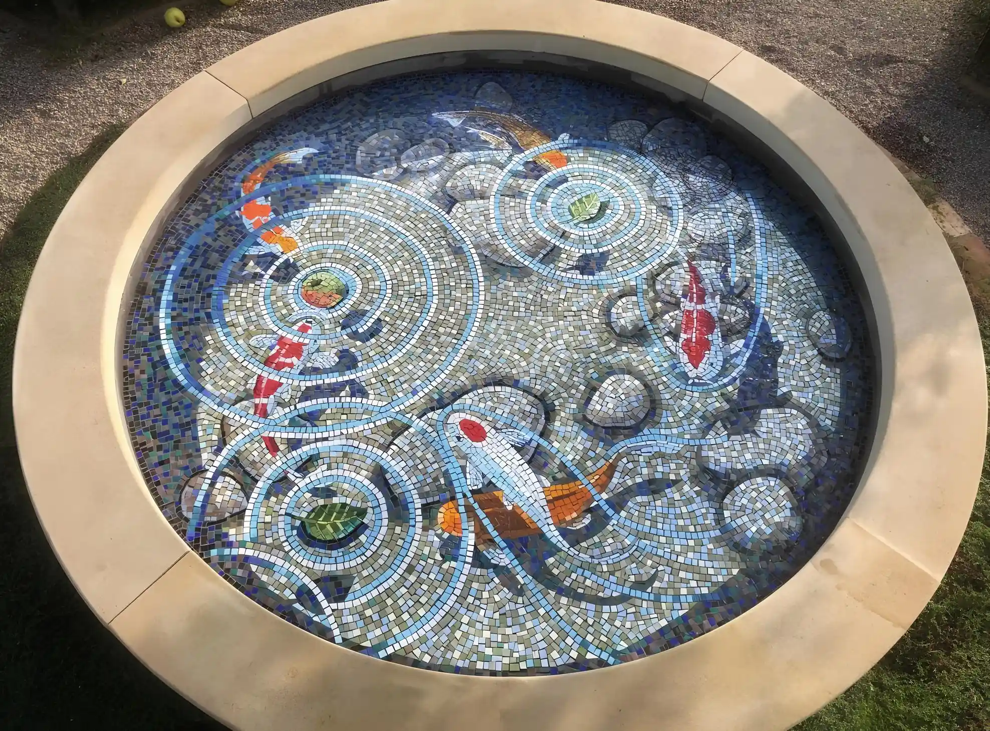 mosaico de vidro vs mosaico de pedra qual escolher