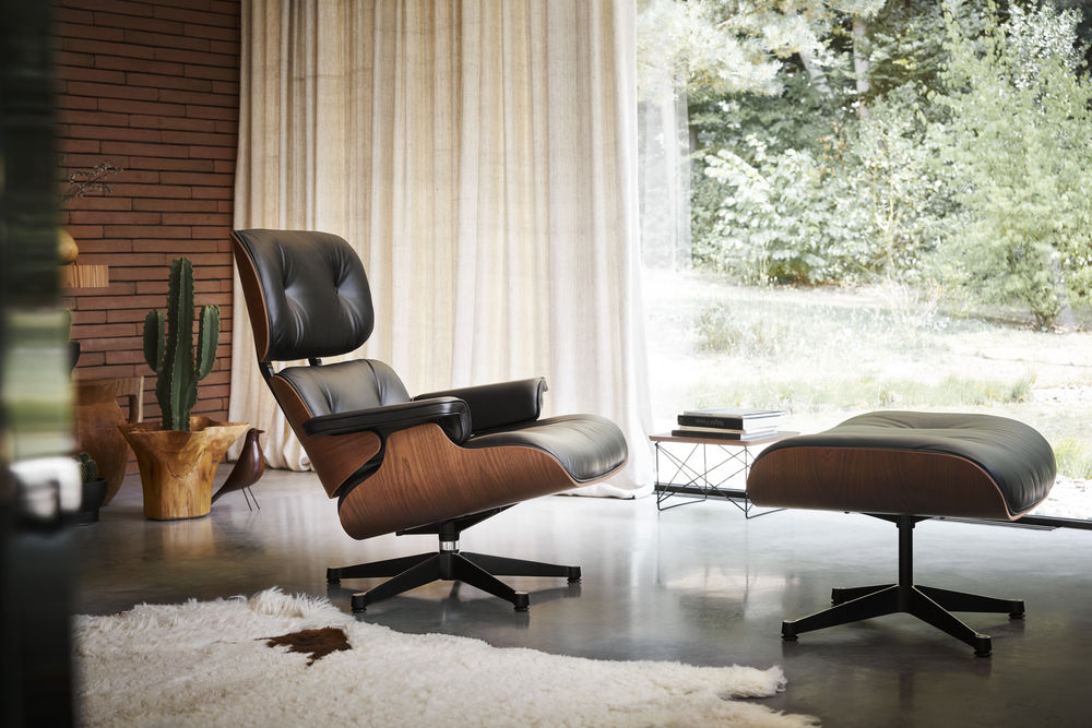 Decoração com Poltrona Eames: Armazenamento e Acessórios essenciais