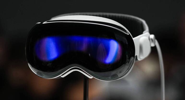 5 ideias de títulos:
1. Guia Completo: Como Escolher os Óculos Geek Perfeitos para o Seu Estilo
2. Óculos Geek: A Tendência que Une Retrô e Modernidade
3. Os Melhores Estilos de Óculos Geek para 2026: Oversized