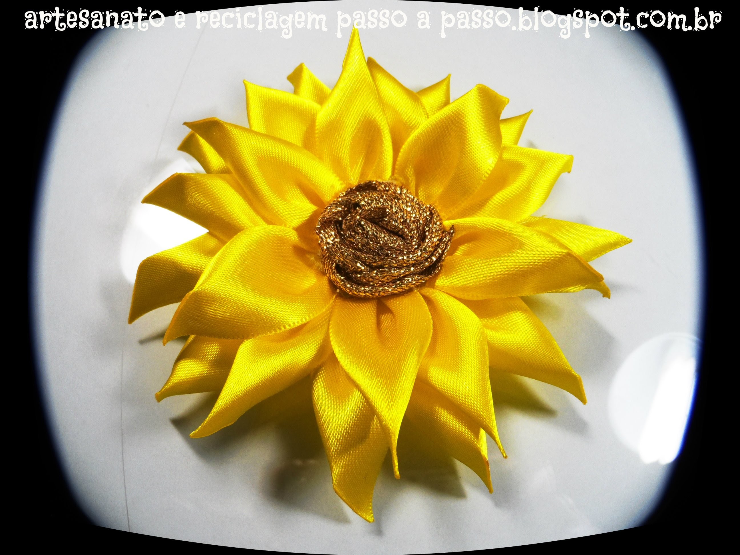 Transforme Fitas em Arte: Outros Modelos de Flores de Cetim