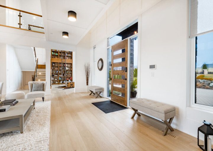 5 ideias de títulos:
1. Pé-Direito Duplo: O Guia Completo para Transformar Seu Espaço
2. Os Segredos da Decoração em Ambientes com Pé-Direito Duplo
3. Pé-Direito Duplo: Vale a Pena o Investimento? Vantagens e Desvantagens
4. Como Resolver os Desafios de Acústica e Climatização em Pé-Direito Duplo
5. Pé-Direito Duplo na Prática: Exemplos Inspiradores e Dicas de Projeto