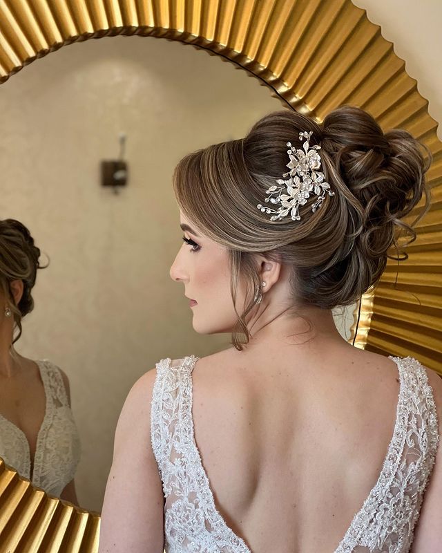 Como Escolher o Penteado de Noiva Perfeito para o Seu Vestido
