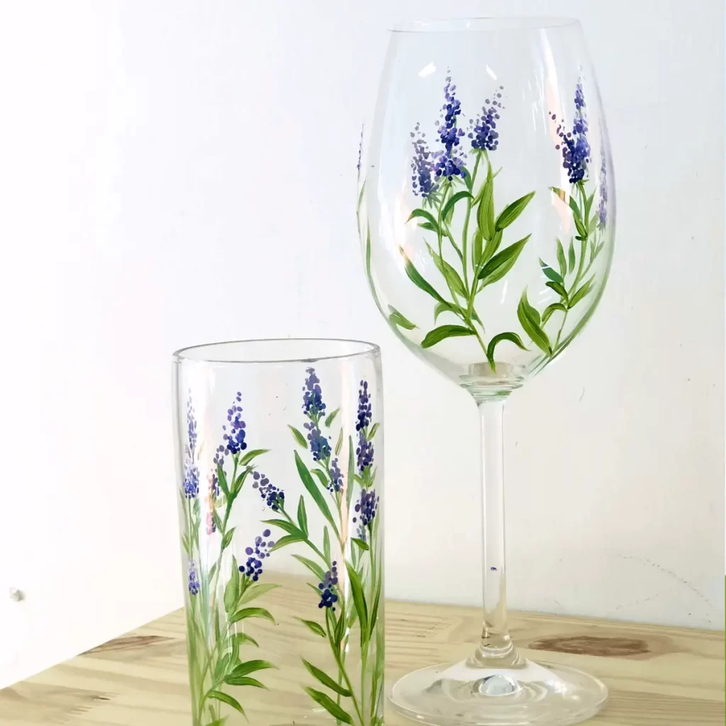 Guia completo: Como escolher a tinta ideal para pintar vidro?