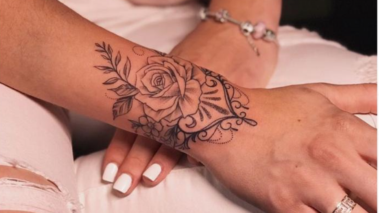 preço tatuagem feminina antebraço pequena