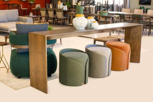 Puffs redondos vs. quadrados: qual o melhor para o seu espaço?