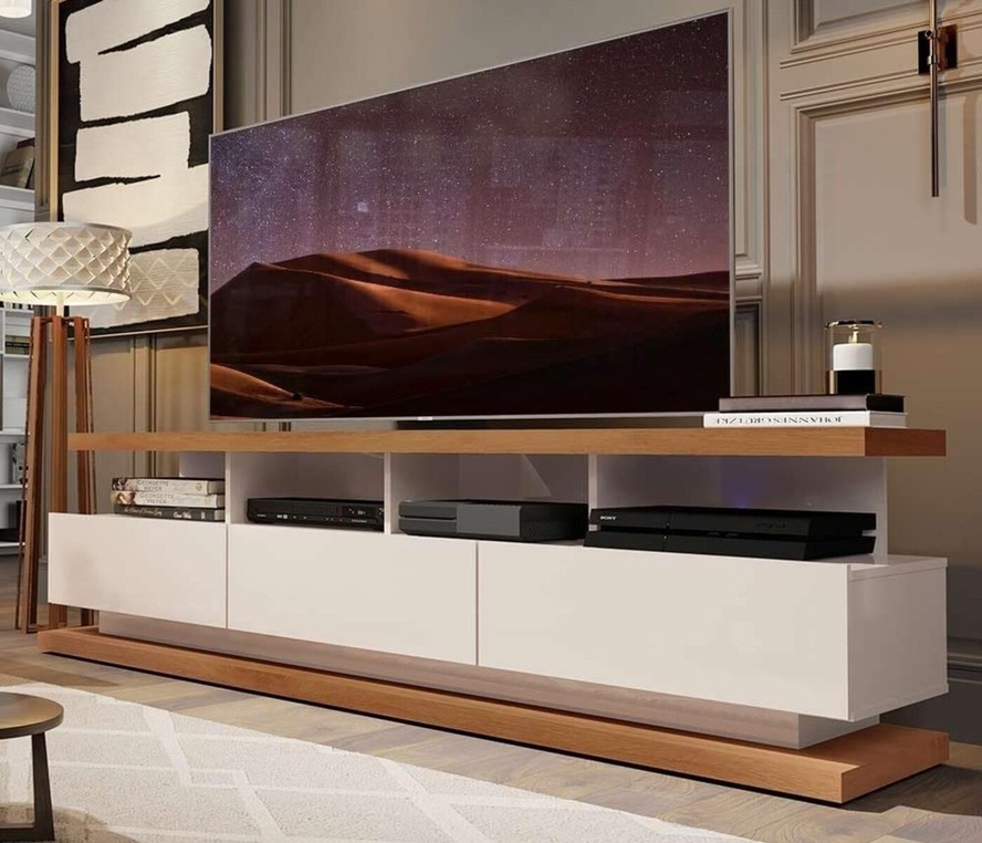 inspiração rack sala de estar com painel ripado