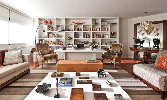 sala de estar com home office