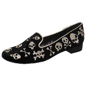 Descubra a Versatilidade das Sapatilhas de Caveira em Diferentes Ocasiões