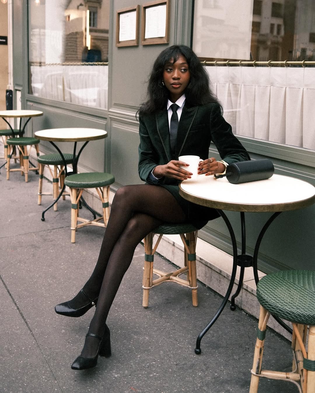 5 ideias de títulos:
1. Guia Completo: Sapatos Essenciais para o Inverno 2026
2. Tendências de Botas para o Inverno 2026: Estilo e Conforto
3. Como Escolher o Sapato Ideal para o Frio Intenso de 2026
4. Materiais e Cores que Dominam os Calçados de Inverno 2026
5. Do Casual ao Formal: Sapatos que Vão Te Aquecer no Inverno 2026