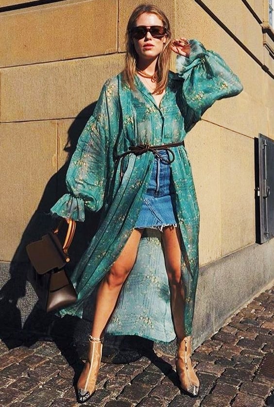 Sobreposição Vestido E Camisa