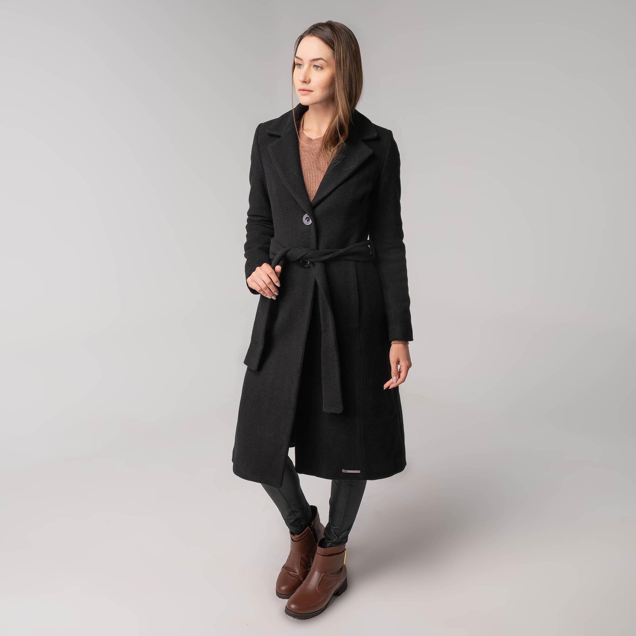 Tendências de inverno: As cores e modelos de sobretudos de lã batida que você precisa conhecer