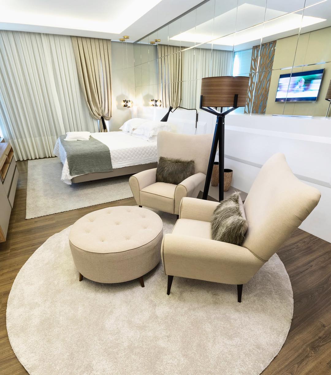 Benefícios do tapete de microfibra para o seu banheiro