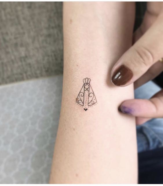 ideias de tatuagem nossa senhora aparecida delicada