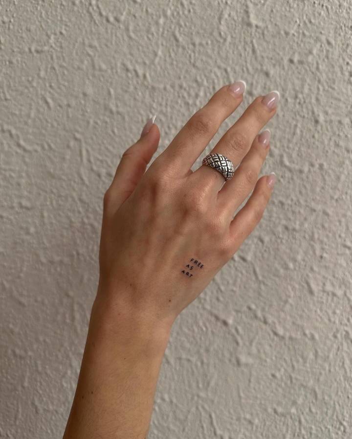 erros comuns ao fazer tatuagem na mão