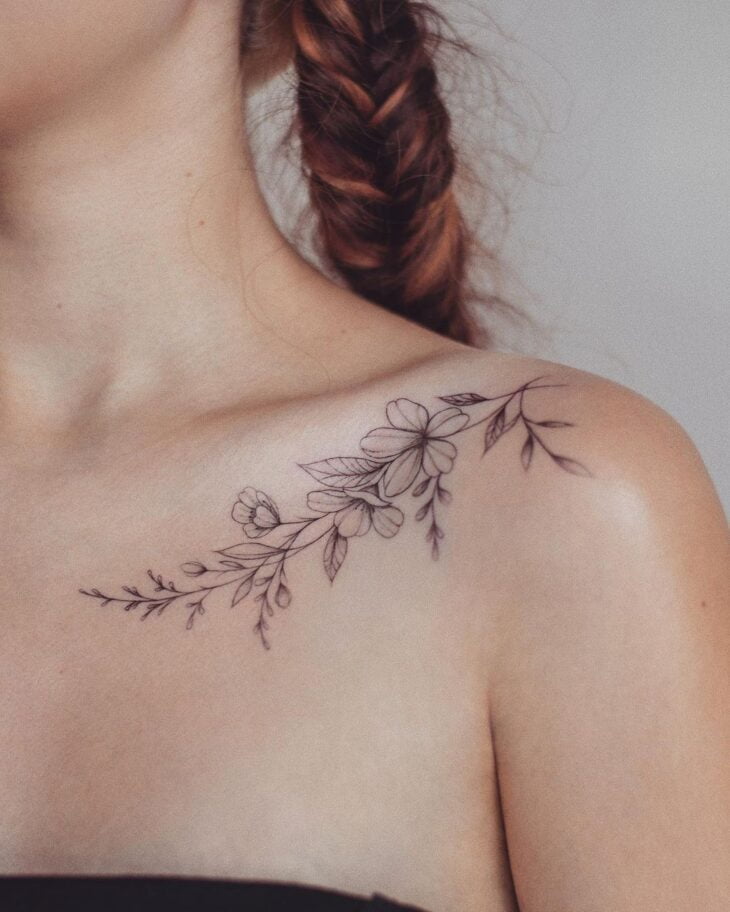 melhores ideias de tatuagem feminina delicada no ombro