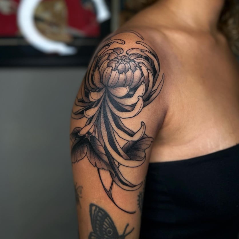 quanto custa uma tatuagem grande nas costas