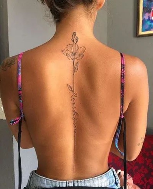 ideias de tatuagem nas costas para mulheres