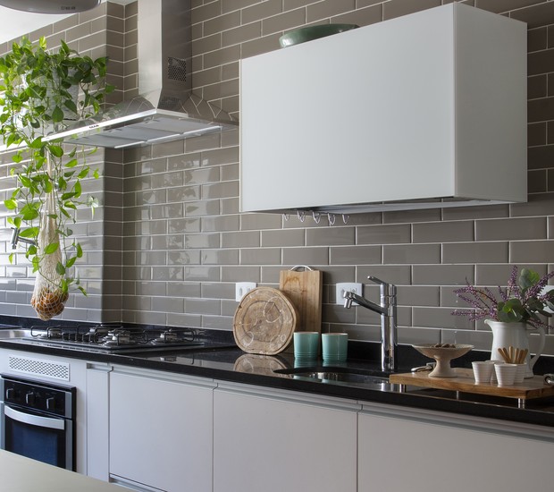 torneira gourmet flexivel parede