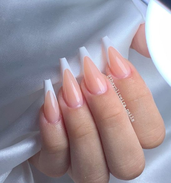 erros comuns ao fazer unha bailarina delicada