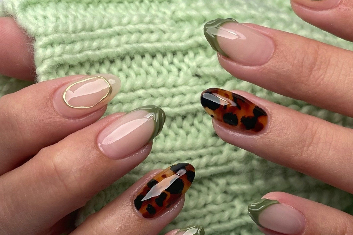 unha de gel decorada com flores 3d