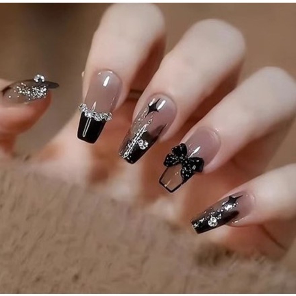 unha decorada inicial