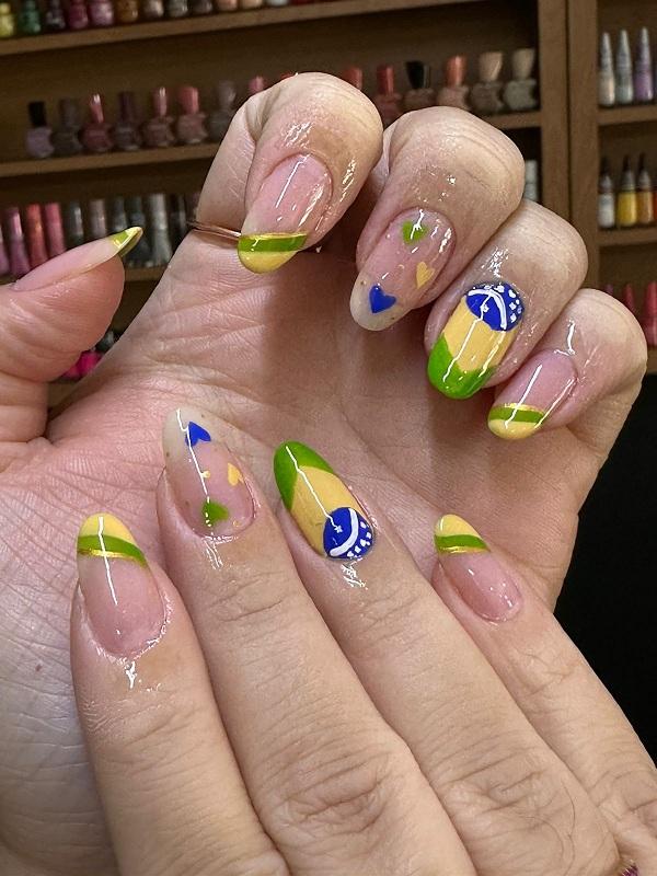 unha decorada inicial