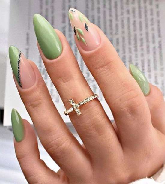 unha verde com branco